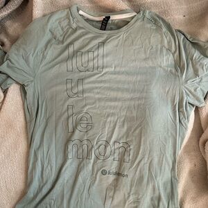 lululemon License to Train Logo T-Shirt - Size XL